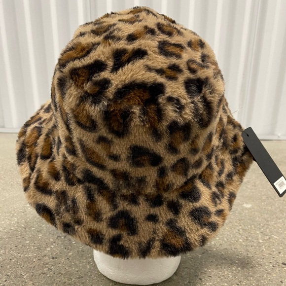 NWT Ed Hardy Leopard Faux Fur Bucket Hat Skull Rose Tattoo Graphic Unisex Y2K - Picture 5 of 8